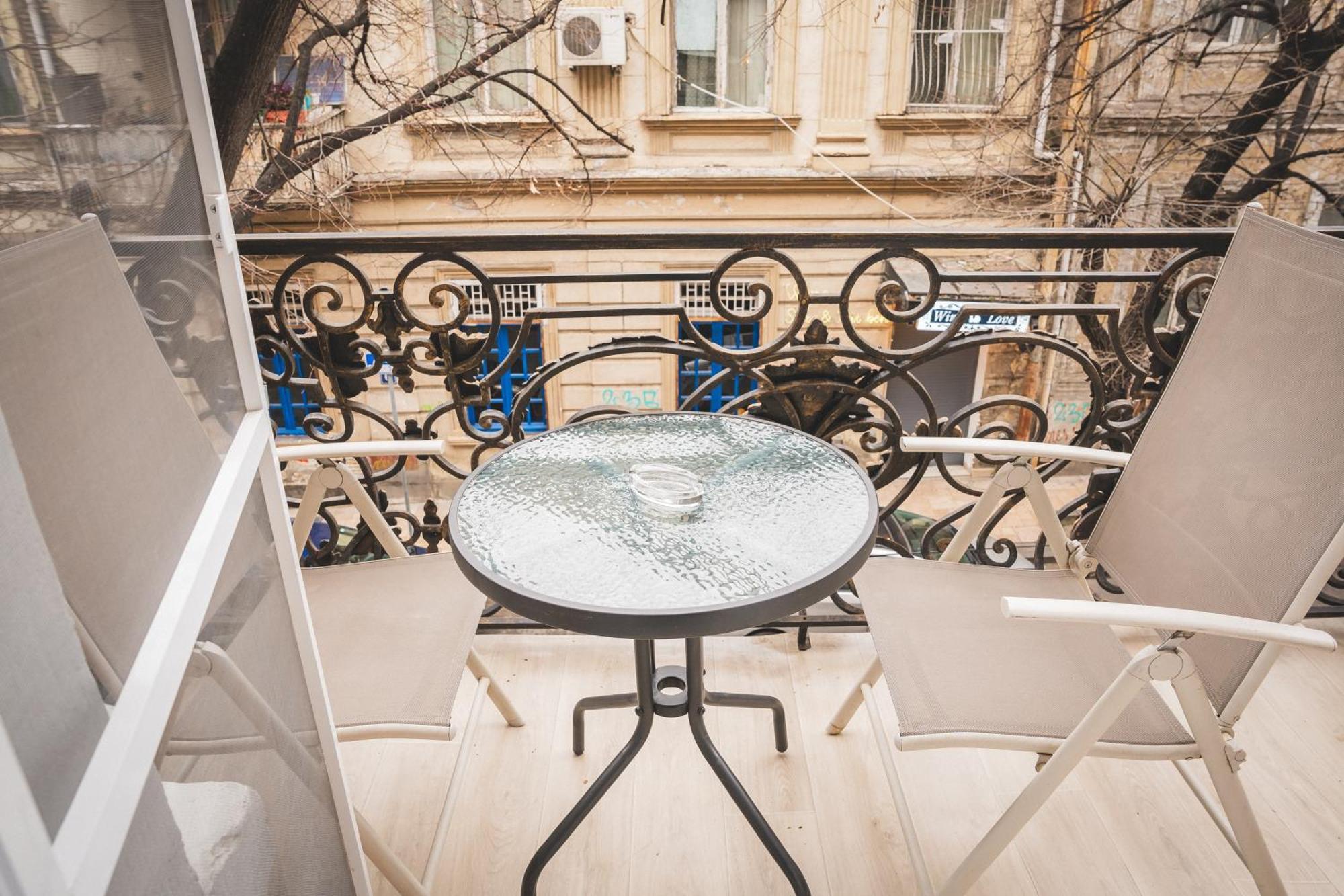 Hh Hotel Tiflis Exterior foto